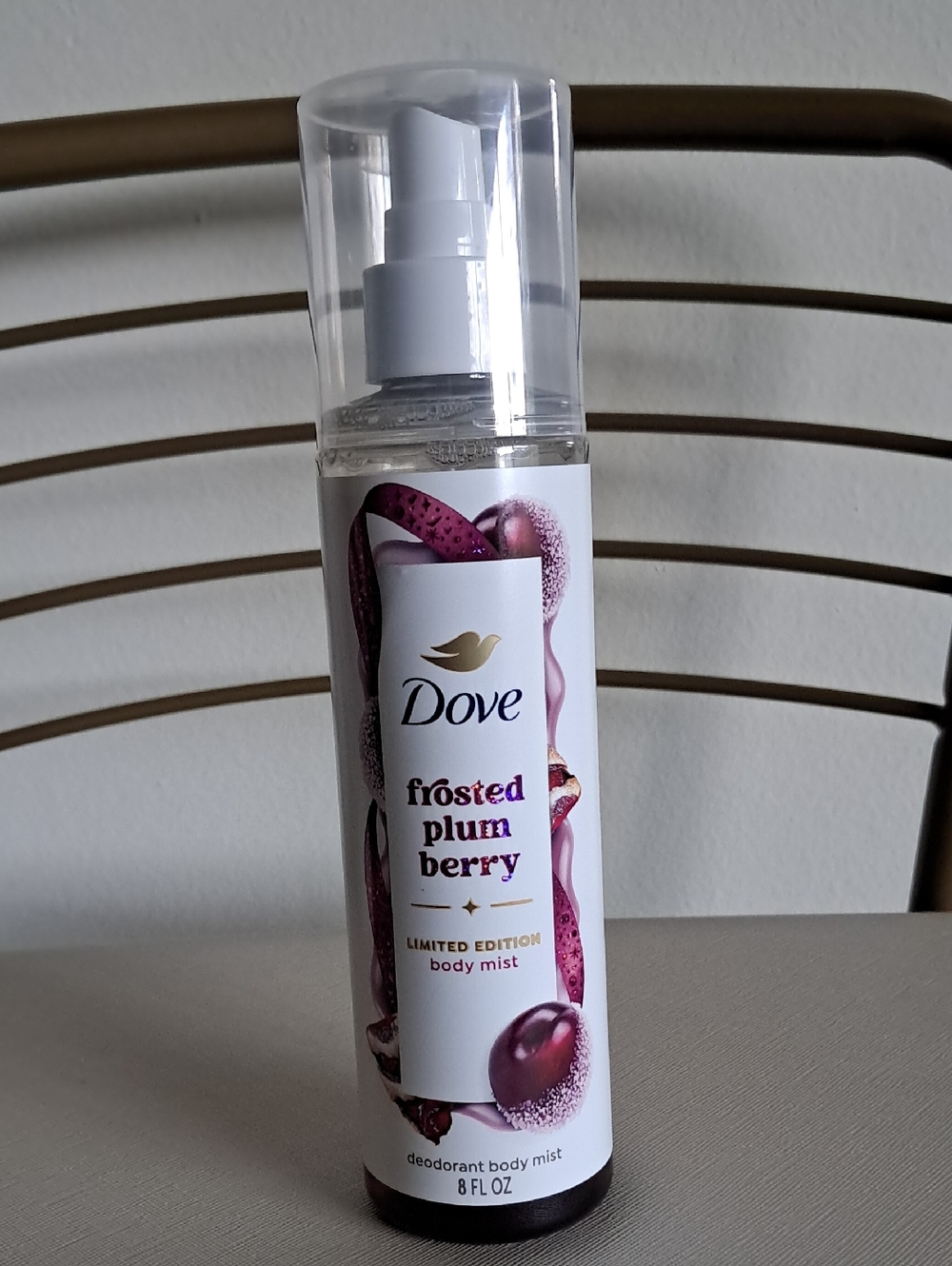Dove Frosted Plum Berry Body Mist - Limited Edition (Purple)